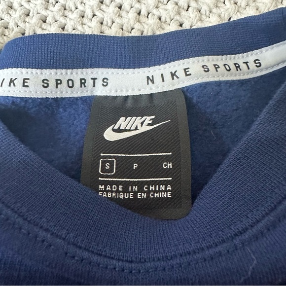 NIKE Retro Sports Women's Fleece Sweatshirt Blue Red White BV2920-492 SNL Sz S - Picture 8 of 10